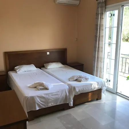 Limani Aparthotel