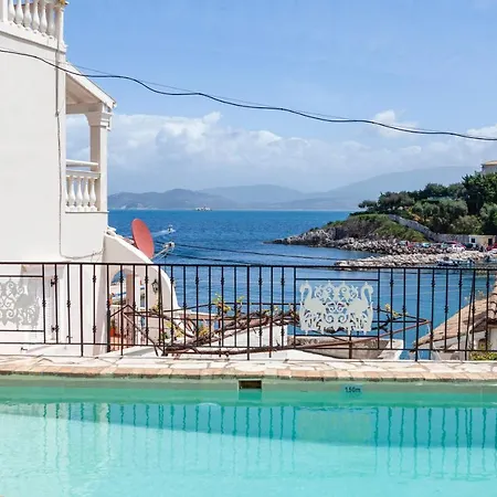 Aparthotel Limani