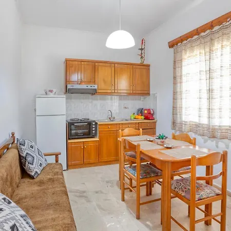 Aparthotel Limani