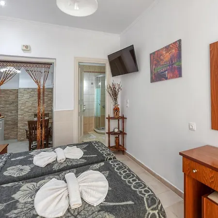 Limani Aparthotel