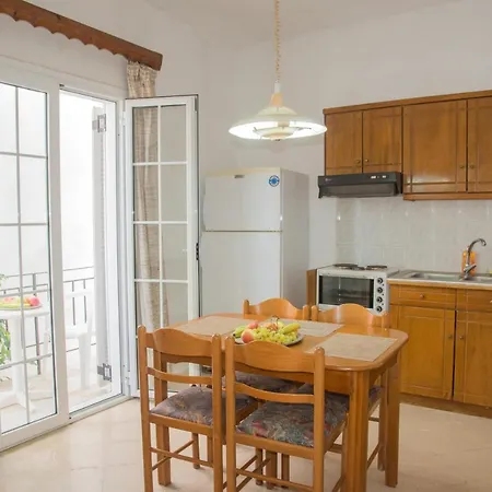 Limani Apartmanhotel