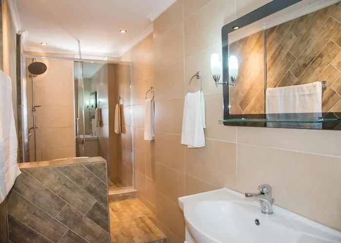 Limani Aparthotel