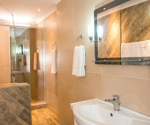 Limani Aparthotel 4*