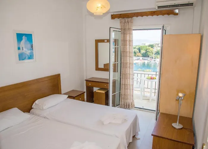 Aparthotel Limani