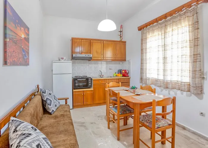 Aparthotel Limani