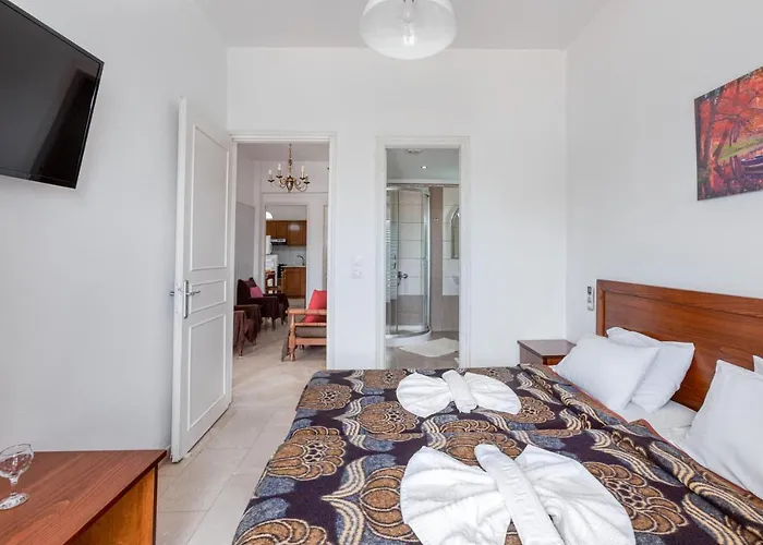 Aparthotel Limani