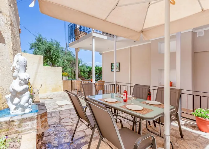 Limani Aparthotel 4*