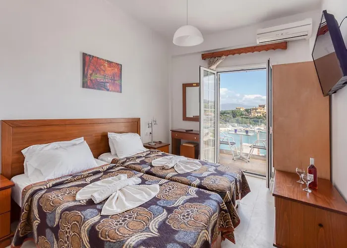 Aparthotel Limani 4*